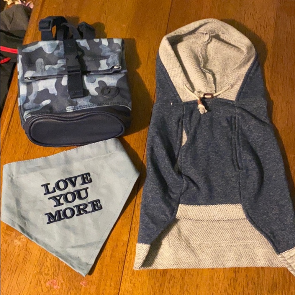 Reddy dog backpack, shirt, bandana and poo bag